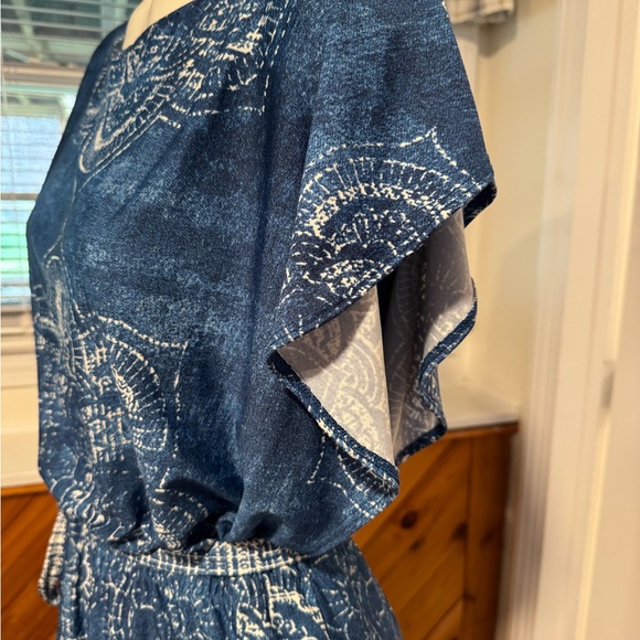 Emma & Michele Blue Patterned Jumpsuit Size Small Blue and White Back Zipper - Picture 4 of 11